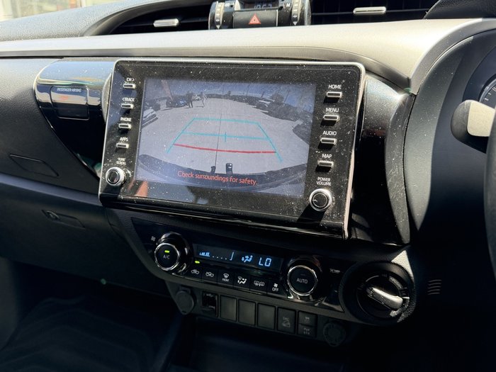 2021 Toyota Hilux SR5