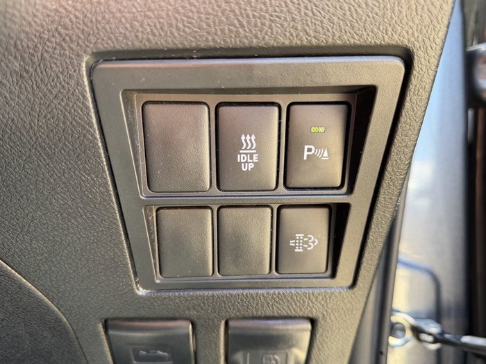 2021 Toyota Hilux SR5