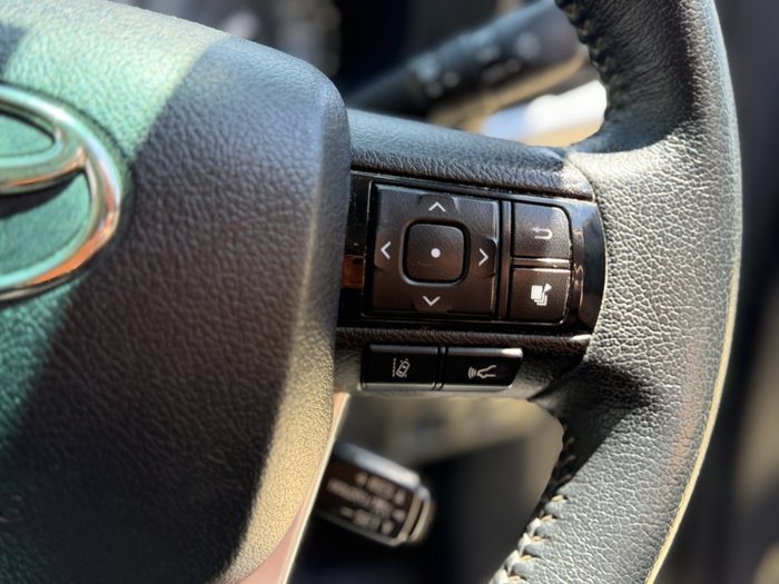 2021 Toyota Hilux SR5