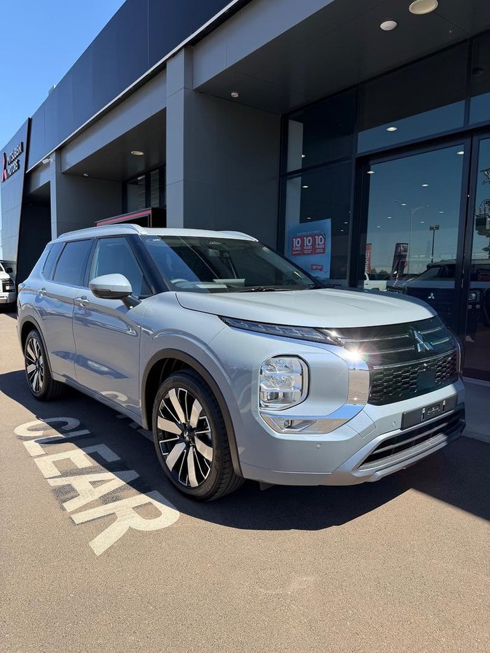 2025 Mitsubishi Outlander Exceed