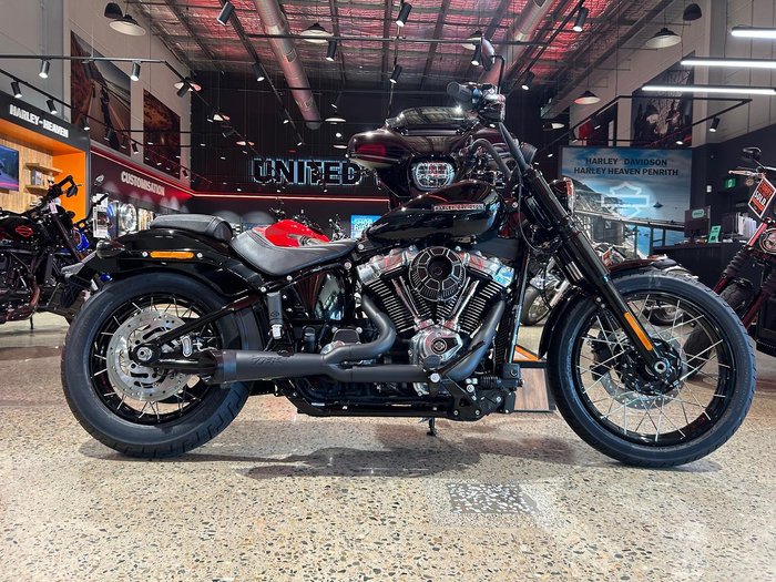 2025 Harley-Davidson Street Bob 117 (FXBB) Softail Black