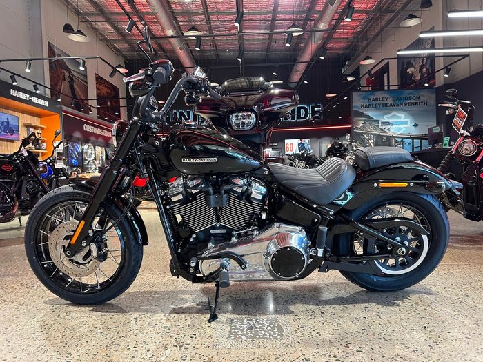 Harley-Davidson Street Bob 117 (FXBB) Softail