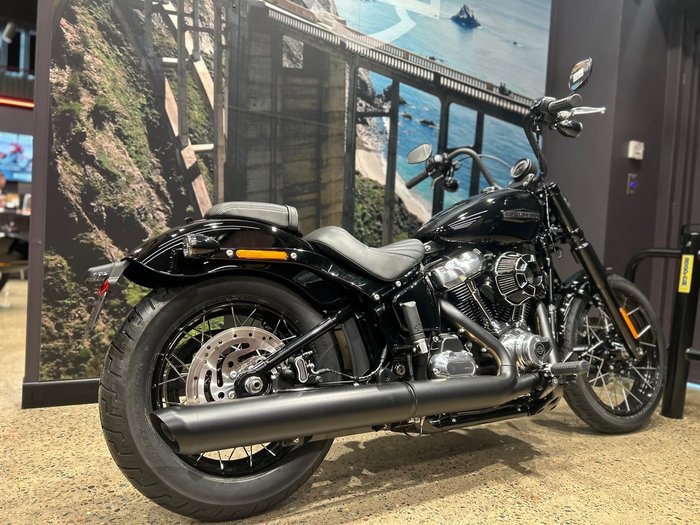 Harley-Davidson Street Bob 117 (FXBB) Softail