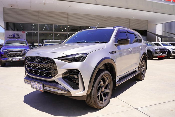 2025 Isuzu MU-X X-TERRAIN