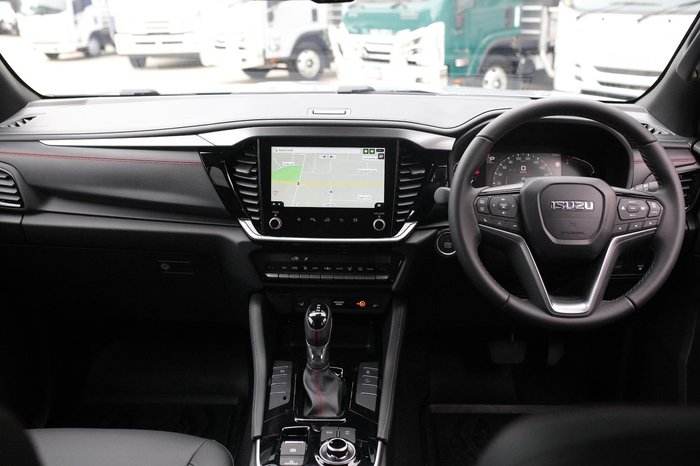 2025 Isuzu MU-X X-TERRAIN