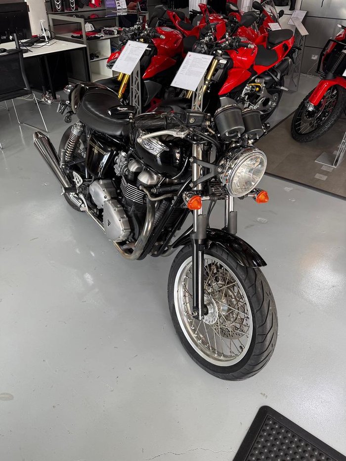 2008 Triumph Thruxton 900 Thruxton Black