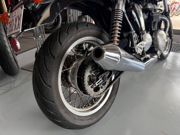 2008 Triumph Thruxton 900 Thruxton Black