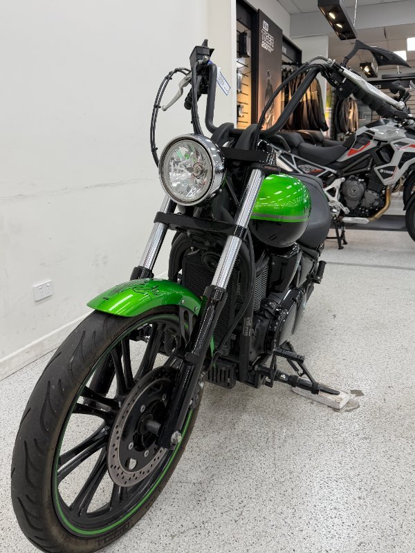 2018 Kawasaki VULCAN 900 (VN900) CLASSIC Green