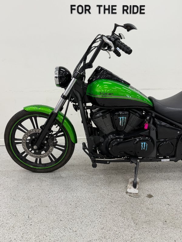 2018 Kawasaki VULCAN 900 (VN900) CLASSIC Green