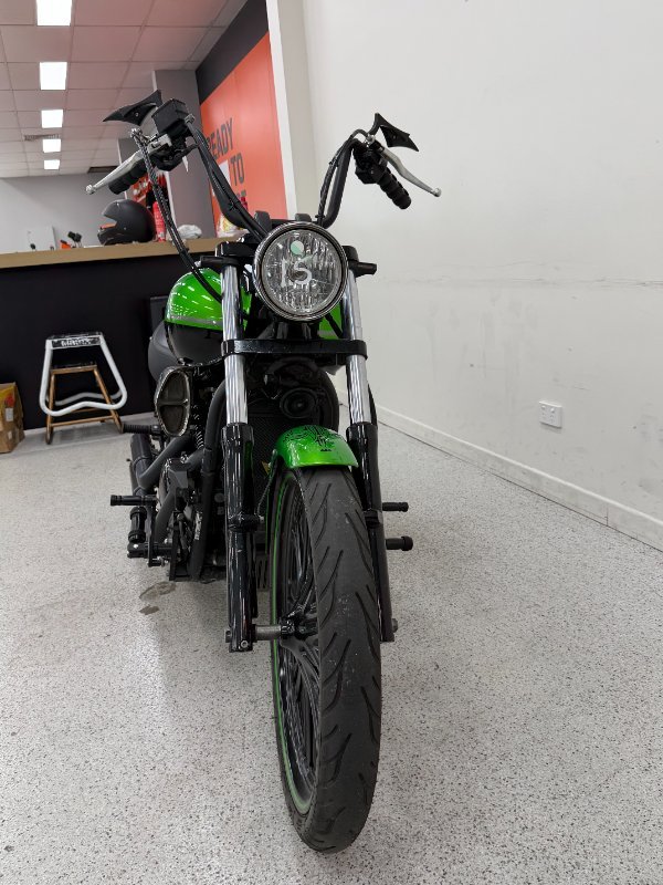 2018 Kawasaki VULCAN 900 (VN900) CLASSIC Green