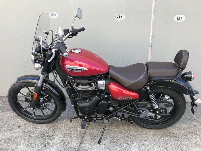 2023 Royal Enfield Meteor 350 Supernova