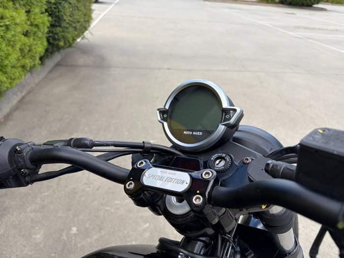 2023 MOTO GUZZI V7 STONE Black