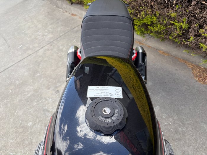 2023 MOTO GUZZI V7 STONE Black