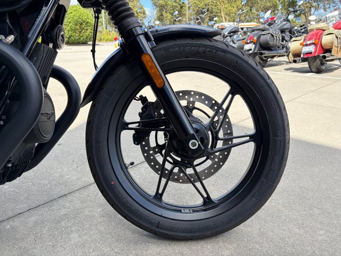 2023 MOTO GUZZI V7 STONE Black