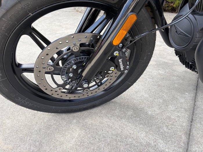 2023 MOTO GUZZI V7 STONE Black