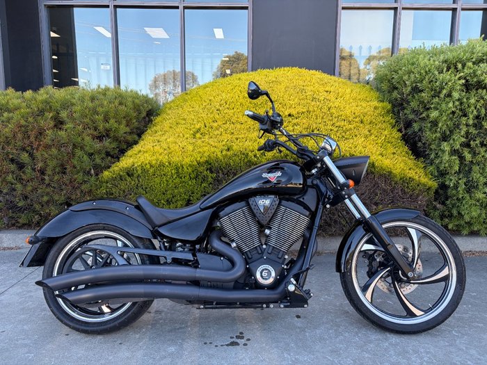 2014 VICTORY VEGAS 8-BALL Black