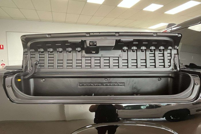 2025 RAM 1500 Laramie Sport Hurricane SO RamBox