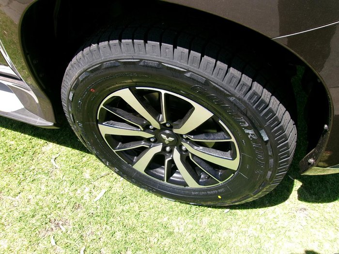 2017 Mitsubishi Pajero Sport Exceed