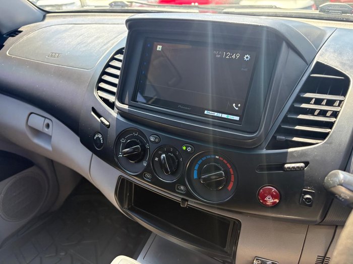 2014 Mitsubishi Triton GLX