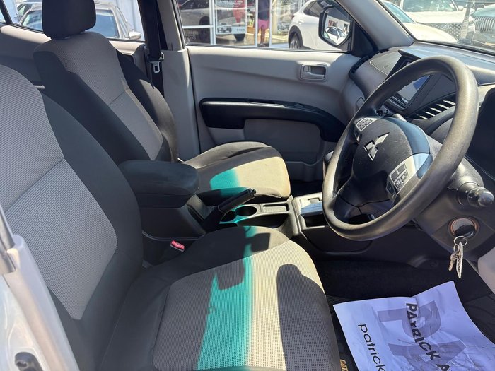 2014 Mitsubishi Triton GLX