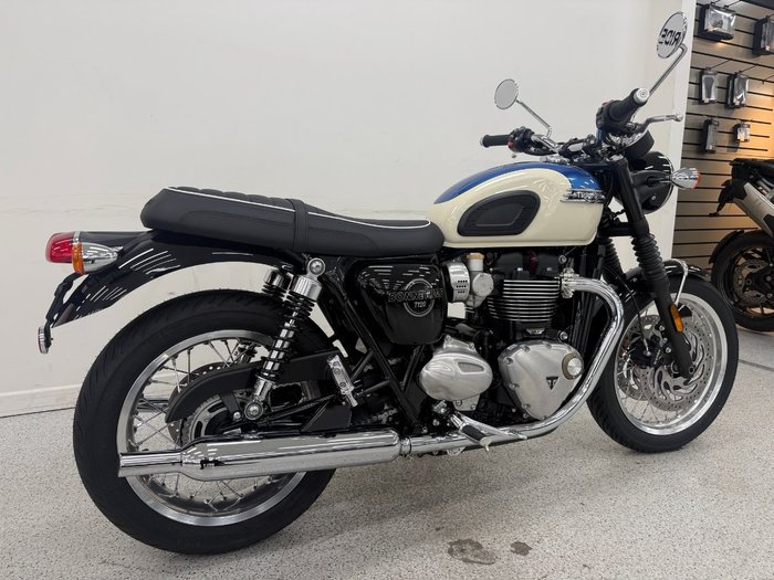 2026 Triumph 2026 Triumph 1200CC BONNEVILLE T120 Road Blue