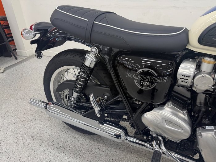 2026 Triumph 2026 Triumph 1200CC BONNEVILLE T120 Road Blue