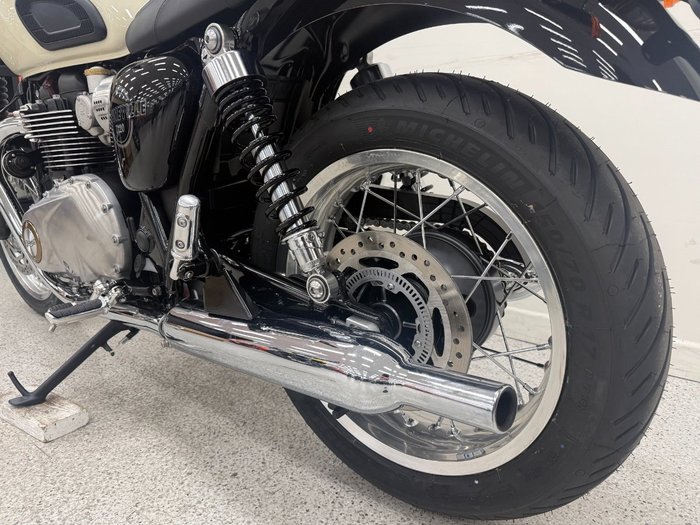 2026 Triumph 2026 Triumph 1200CC BONNEVILLE T120 Road Blue