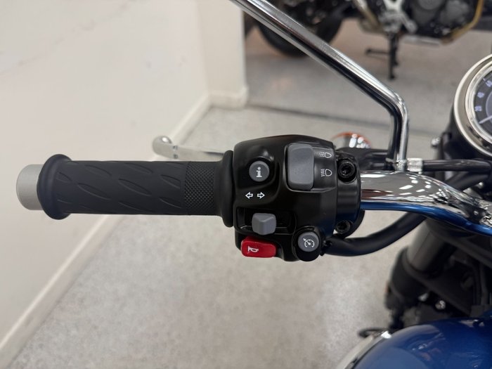 2026 Triumph 2026 Triumph 1200CC BONNEVILLE T120 Road Blue