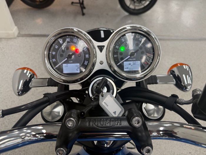 2026 Triumph 2026 Triumph 1200CC BONNEVILLE T120 Road Blue
