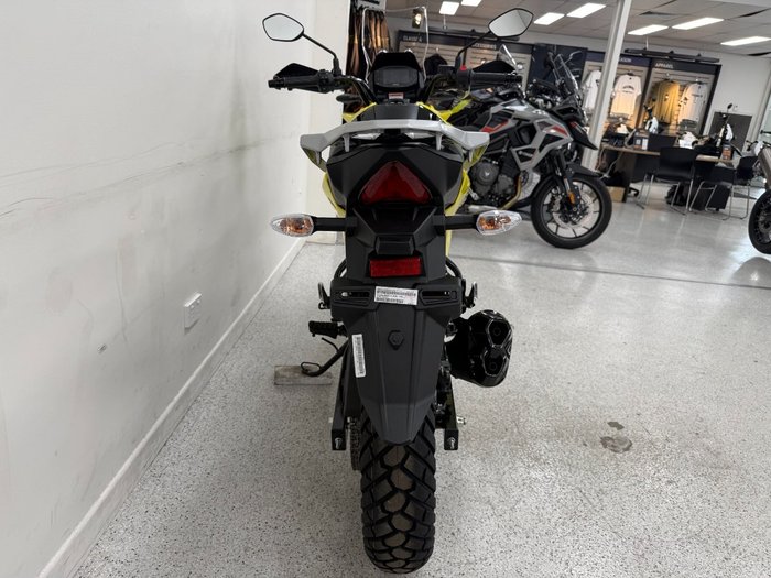 2025 Suzuki 2025 Suzuki 250CC V-STROM 250SX (DS250RLM5) Yellow