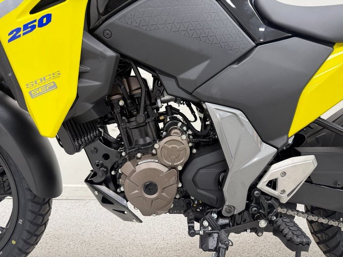 2025 Suzuki 2025 Suzuki 250CC V-STROM 250SX (DS250RLM5) Yellow