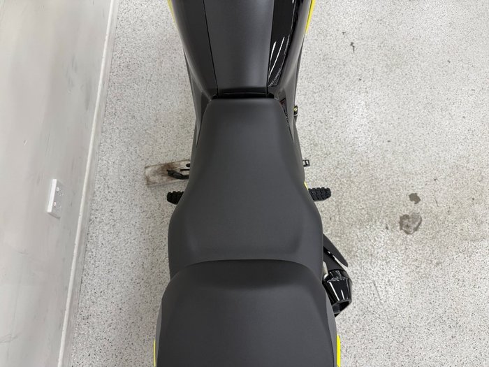 2025 Suzuki 2025 Suzuki 250CC V-STROM 250SX (DS250RLM5) Yellow