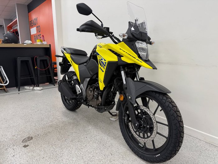 2025 Suzuki 2025 Suzuki 250CC V-STROM 250SX (DS250RLM5) Yellow
