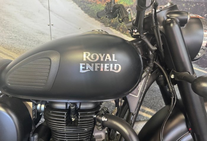 2024 Royal Enfield CLASSIC 350 DARK Black