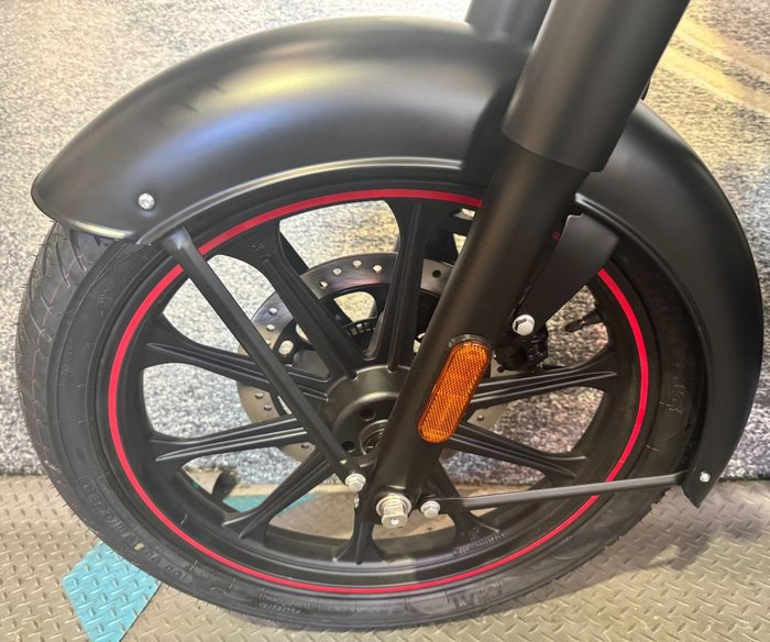 2024 Royal Enfield CLASSIC 350 DARK Black