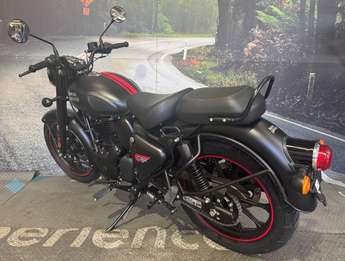 2024 Royal Enfield CLASSIC 350 DARK Black