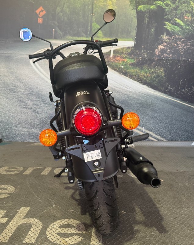 2024 Royal Enfield CLASSIC 350 DARK Black