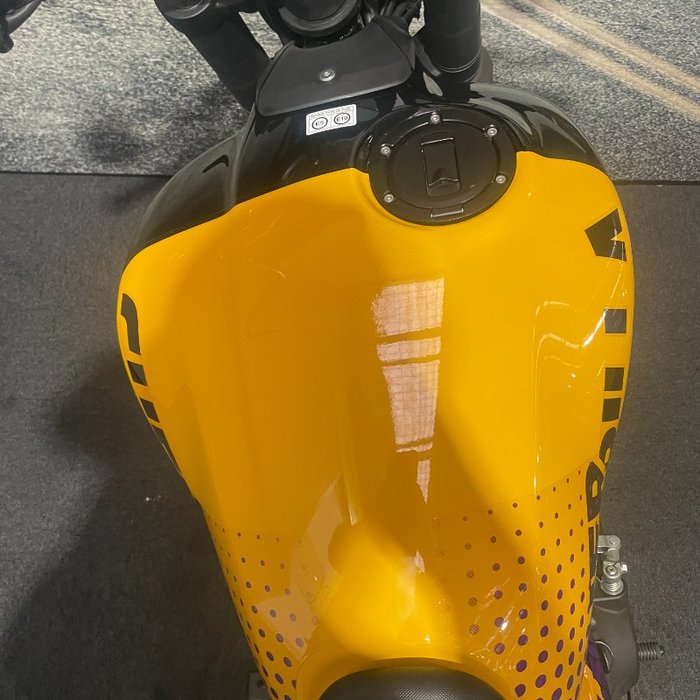 2025 Royal Enfield Guerrilla 450 Playa Black