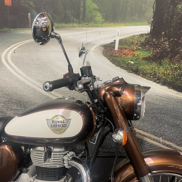 2025 Royal Enfield 2025 Royal Enfield 350CC CLASSIC 350 CHROME ROAD