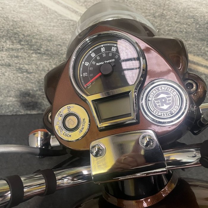 2025 Royal Enfield 2025 Royal Enfield 350CC CLASSIC 350 CHROME ROAD