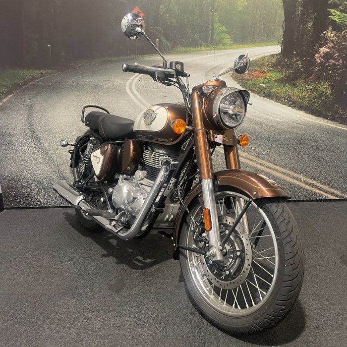 2025 Royal Enfield 2025 Royal Enfield 350CC CLASSIC 350 CHROME ROAD