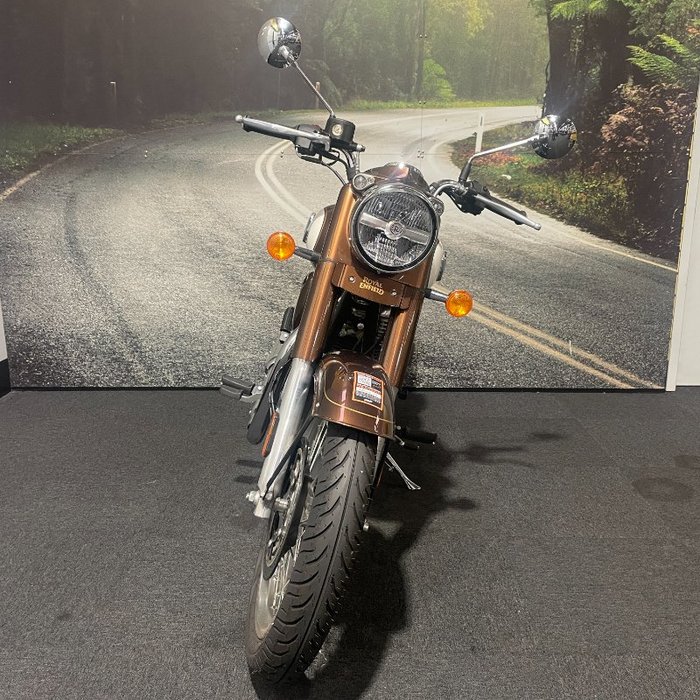 2025 Royal Enfield 2025 Royal Enfield 350CC CLASSIC 350 CHROME ROAD