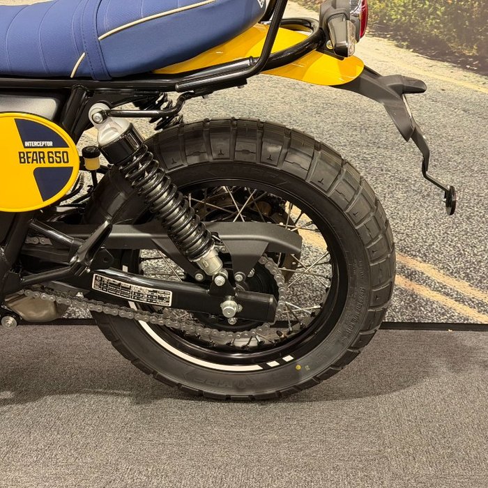 2025 Royal Enfield 2025 650CC INTERCEPTOR BEAR 650 Road CELESTIAL RED