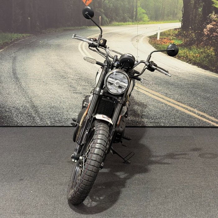 2025 Royal Enfield 2025 650CC INTERCEPTOR BEAR 650 Road CELESTIAL RED