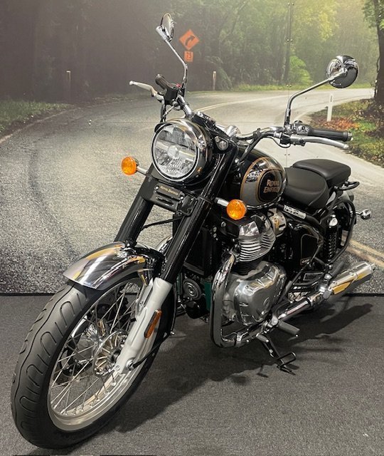 2025 Royal Enfield CLASSIC 650 Black