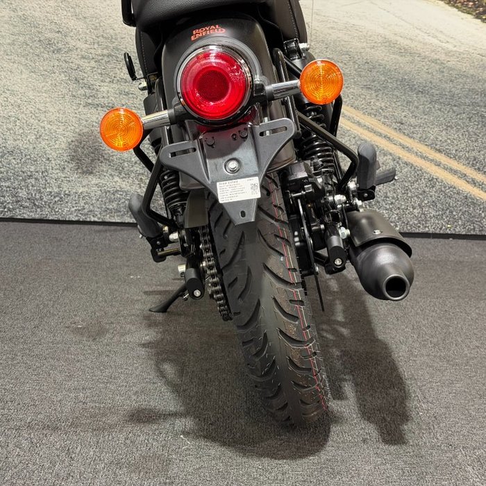 2025 Royal Enfield 2025 Royal Enfield 350CC BULLET 350 ROAD Black Gold