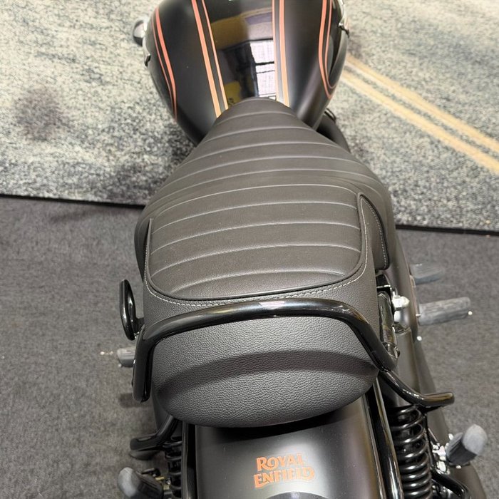 2025 Royal Enfield 2025 Royal Enfield 350CC BULLET 350 ROAD Black Gold