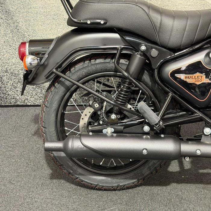2025 Royal Enfield 2025 Royal Enfield 350CC BULLET 350 ROAD Black Gold