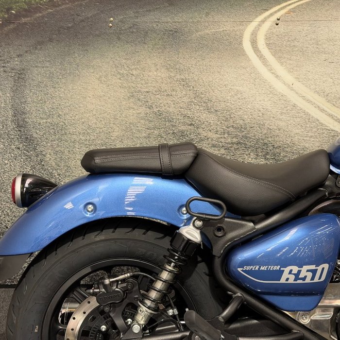 2025 Royal Enfield SUPER METEOR 650 Astral blue