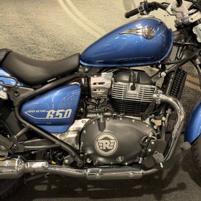 2025 Royal Enfield SUPER METEOR 650 Astral blue